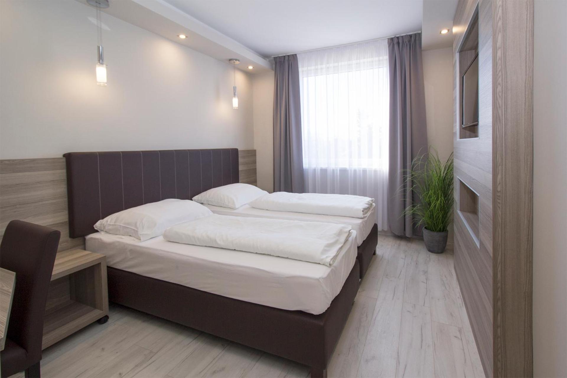 Dabas Hotel Luaran gambar